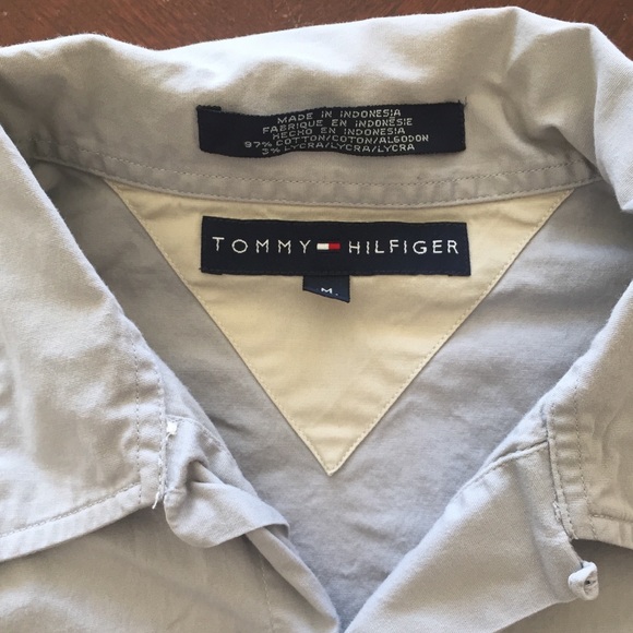 Vintage Tommy Hilfiger short sleeve button up - Picture 2 of 5